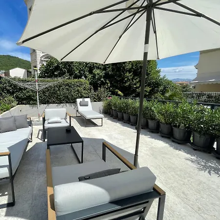 Lägenhet Artspace Locations - - 2bd Loft By Opatija